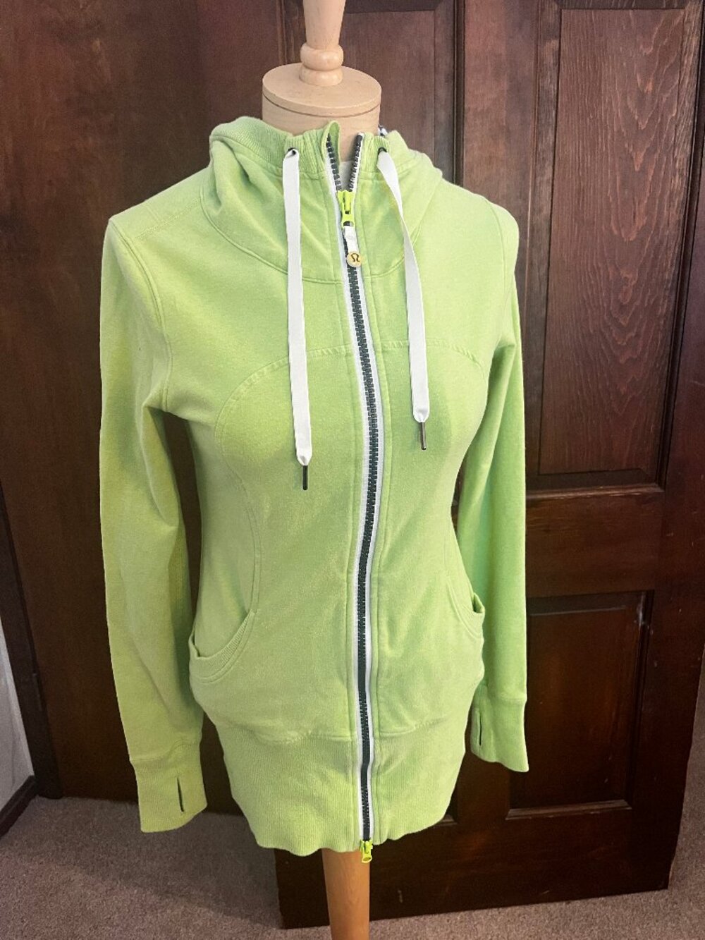 Lululemon Athletica Lime Green Scuba Hoodie, Full Zip with Thumbholes, Size 6